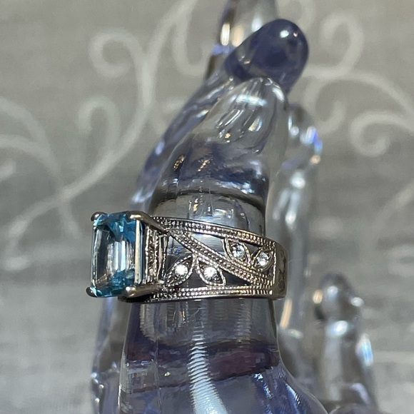 Syn - Beautiful Vintage Sterling Silver 925 Blue Spinel Emerald Cut Ring.  Siz… - Picture 2 of 7